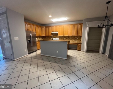 47670 Loweland Terrace - Photo Thumbnail 9