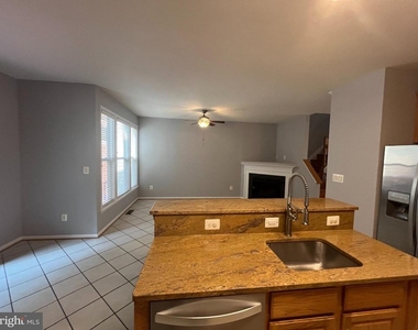 47670 Loweland Terrace - Photo Thumbnail 8