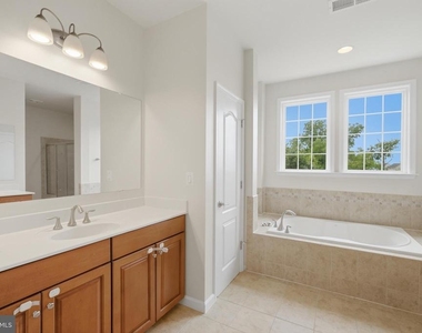 20920 Ashburn Heights Drive - Photo Thumbnail 41