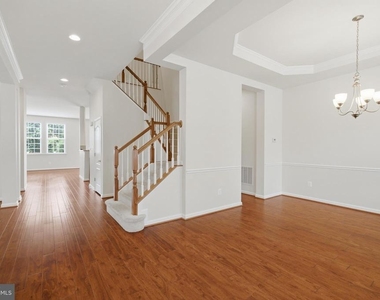 20920 Ashburn Heights Drive - Photo Thumbnail 4