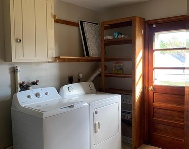 110 Pershing Avenue Nw - Photo Thumbnail 9