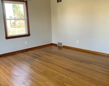 110 Pershing Avenue Nw - Photo Thumbnail 17