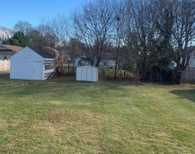 110 Pershing Avenue Nw - Photo Thumbnail 4