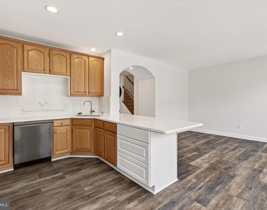 26101 Nimbleton Square - Photo Thumbnail 17