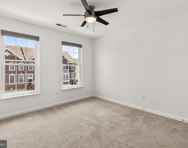 26101 Nimbleton Square - Photo Thumbnail 34