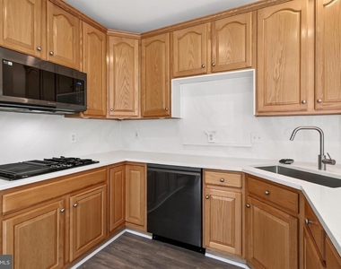 26101 Nimbleton Square - Photo Thumbnail 19