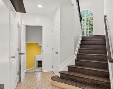 26101 Nimbleton Square - Photo Thumbnail 4