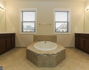 20725 Jennifer Ann Drive - Photo Thumbnail 15