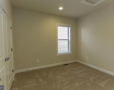 20725 Jennifer Ann Drive - Photo Thumbnail 12