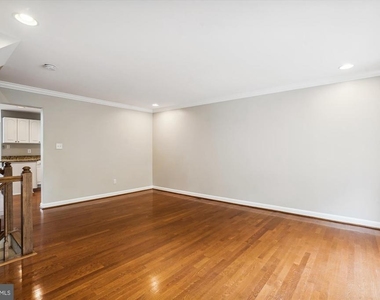 14634 Battery Ridge Lane - Photo Thumbnail 2