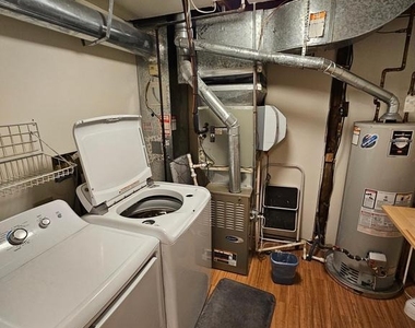 1369 Park Garden Lane - Photo Thumbnail 26