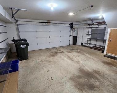 1369 Park Garden Lane - Photo Thumbnail 29