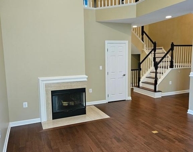 1369 Park Garden Lane - Photo Thumbnail 22