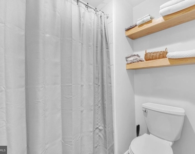 7113 Latour Court - Photo Thumbnail 23