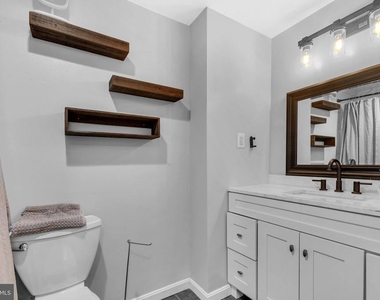 7113 Latour Court - Photo Thumbnail 19