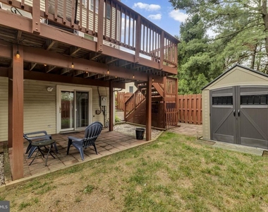 7113 Latour Court - Photo Thumbnail 27