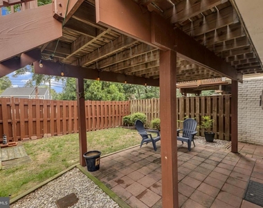7113 Latour Court - Photo Thumbnail 26