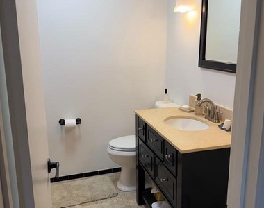 604 Yeonas Drive Sw - Photo Thumbnail 8