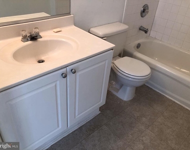 4200 Mozart Brigade Lane - Photo Thumbnail 13