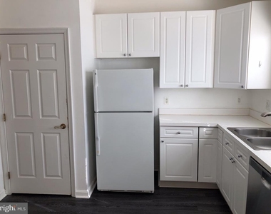 4200 Mozart Brigade Lane - Photo Thumbnail 3