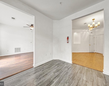 4200 Mozart Brigade Lane - Photo Thumbnail 18