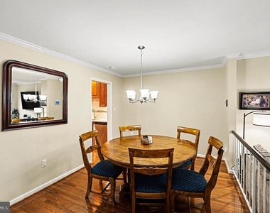 7468 Brighouse Court - Photo Thumbnail 8