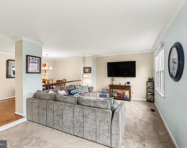 7468 Brighouse Court - Photo Thumbnail 3