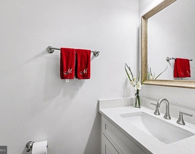 7468 Brighouse Court - Photo Thumbnail 18