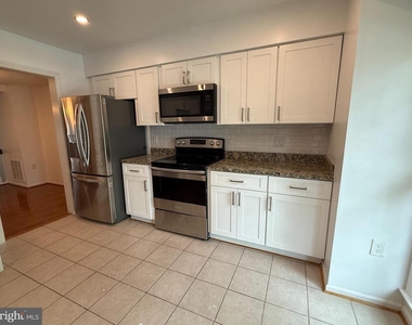 5832 Apsley House Court - Photo Thumbnail 4