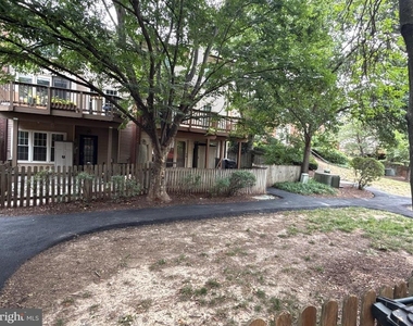 5832 Apsley House Court - Photo Thumbnail 28