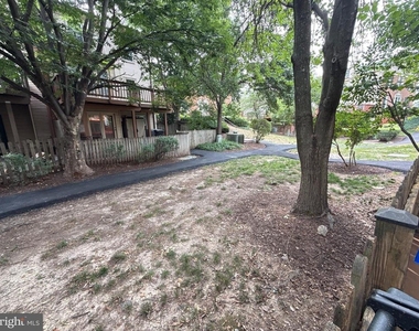 5832 Apsley House Court - Photo Thumbnail 29