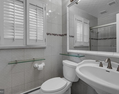 8905 Valley Forge Drive - Photo Thumbnail 10