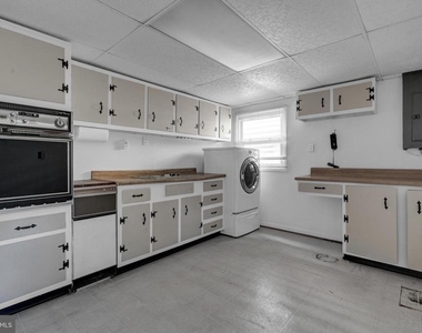 8905 Valley Forge Drive - Photo Thumbnail 25