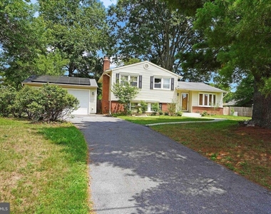 8905 Valley Forge Drive - Photo Thumbnail 1