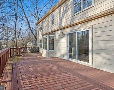 1215 Delta Glen Court - Photo Thumbnail 57