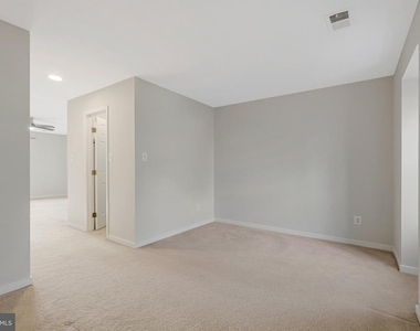 1215 Delta Glen Court - Photo Thumbnail 45