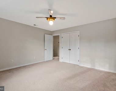 1215 Delta Glen Court - Photo Thumbnail 37