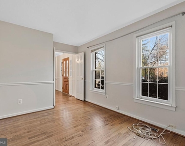 1215 Delta Glen Court - Photo Thumbnail 29