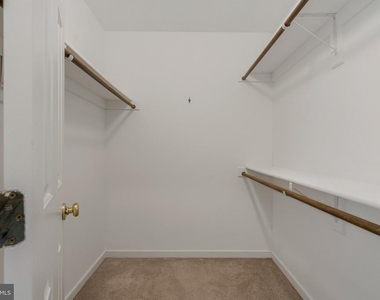 1215 Delta Glen Court - Photo Thumbnail 43