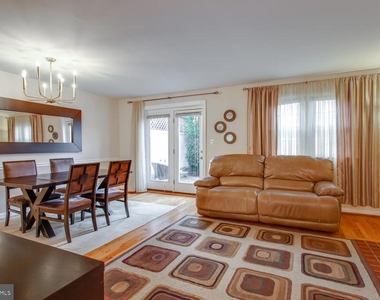 6063 Hardwick Place - Photo Thumbnail 18