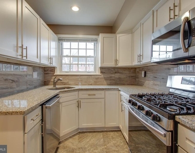 6063 Hardwick Place - Photo Thumbnail 5