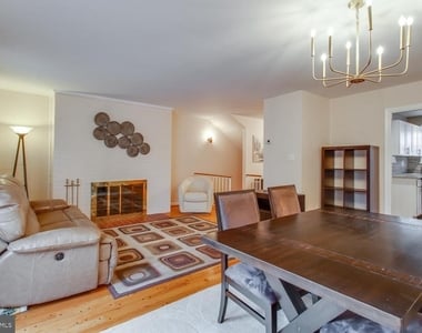 6063 Hardwick Place - Photo Thumbnail 12