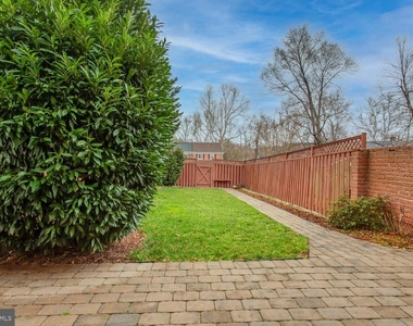 6063 Hardwick Place - Photo Thumbnail 42