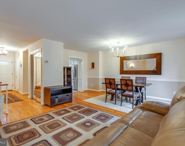 6063 Hardwick Place - Photo Thumbnail 17