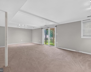 8006 Lady Lewis Court - Photo Thumbnail 26