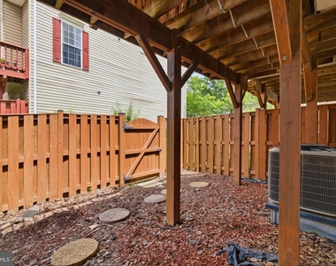 2449 Clover Field Circle - Photo Thumbnail 29