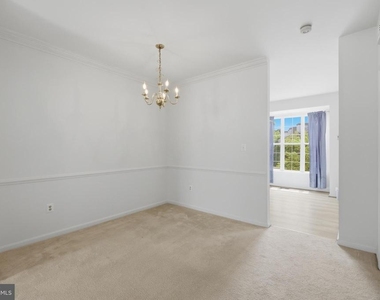 2449 Clover Field Circle - Photo Thumbnail 11