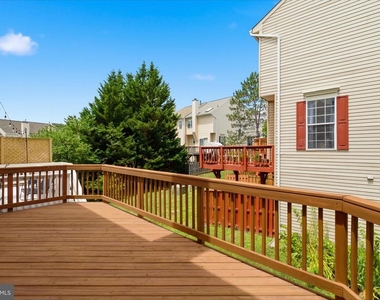 2449 Clover Field Circle - Photo Thumbnail 27