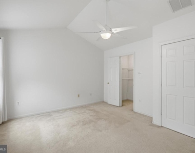 2449 Clover Field Circle - Photo Thumbnail 19