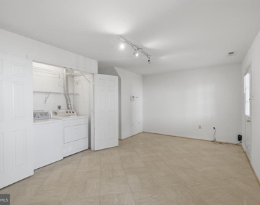 2449 Clover Field Circle - Photo Thumbnail 6